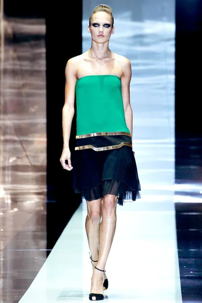 Look 2